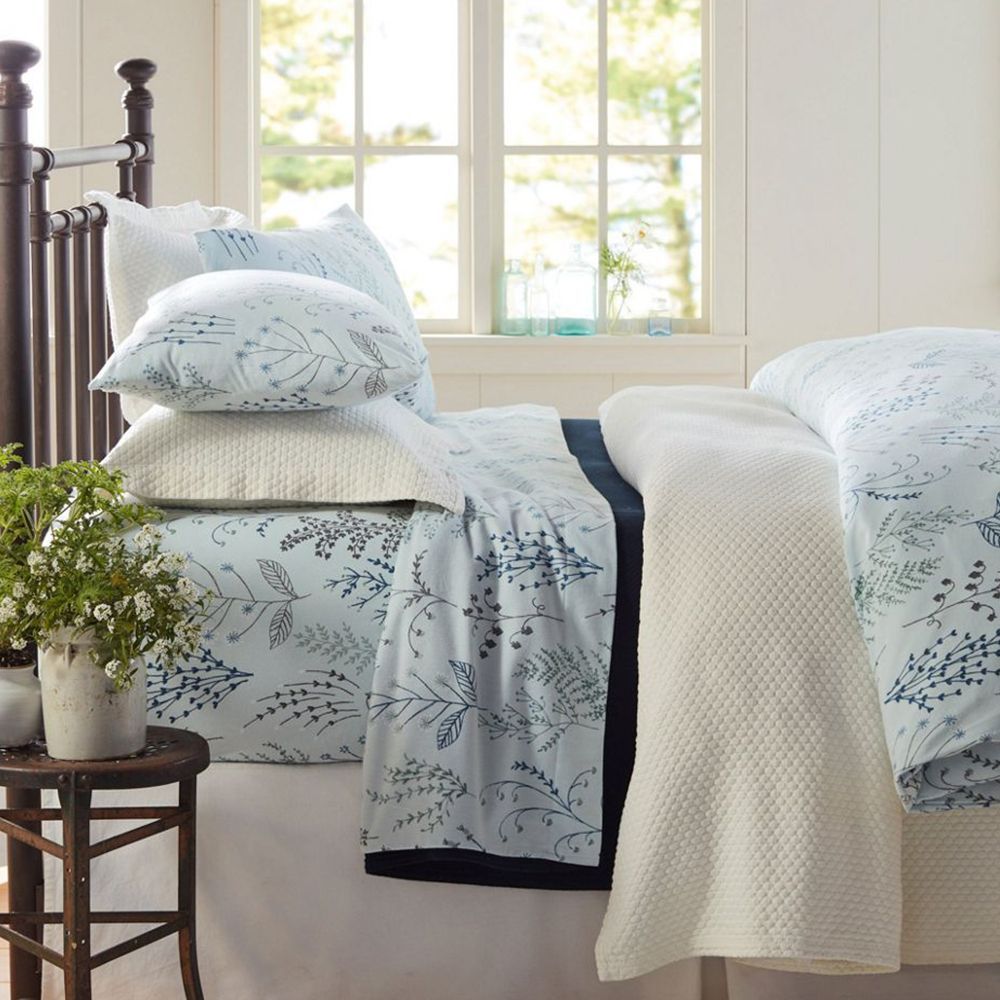 8 Best Flannel Sheets, Tested & Reviewed For 2023