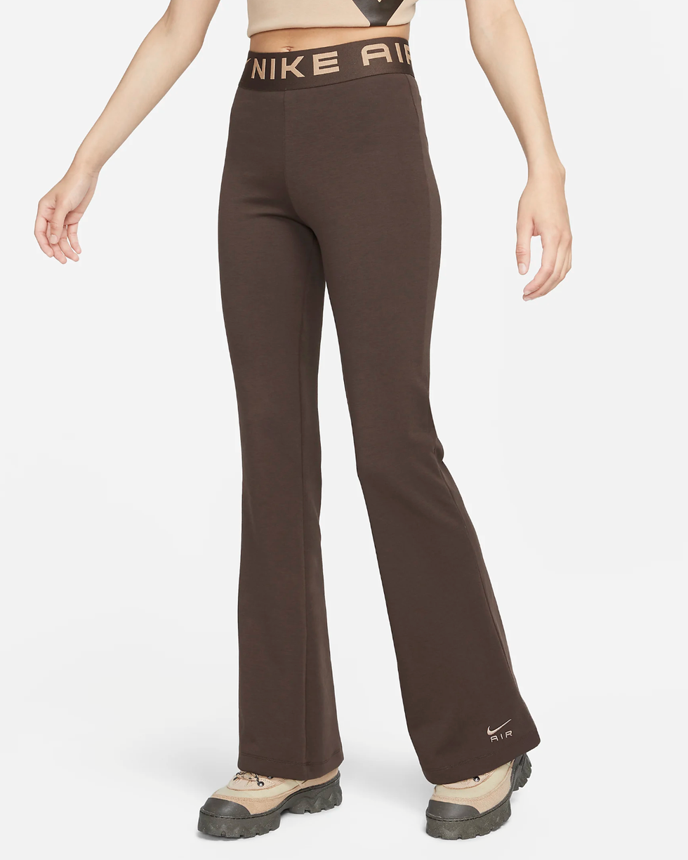 These Supremely Comfortable Flared Pants Feel Like Leggings and