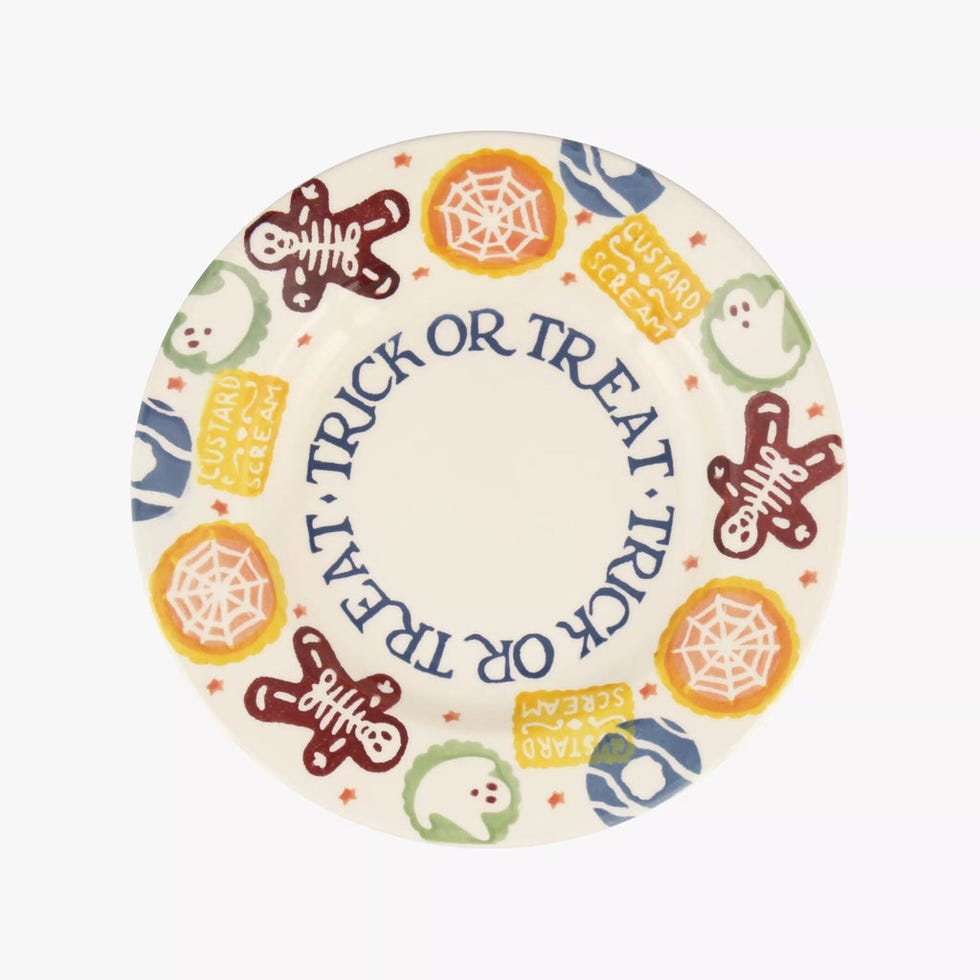 Halloween Biscuits 8 1/2 Inch Plate