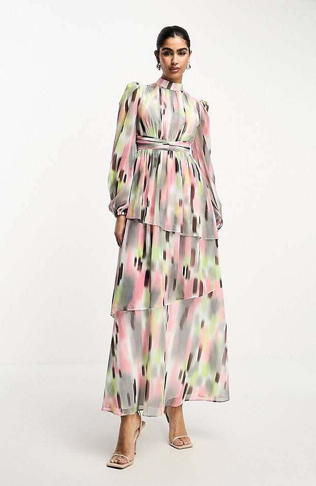 Long day dress with high collar and gathered waist in gradient print.