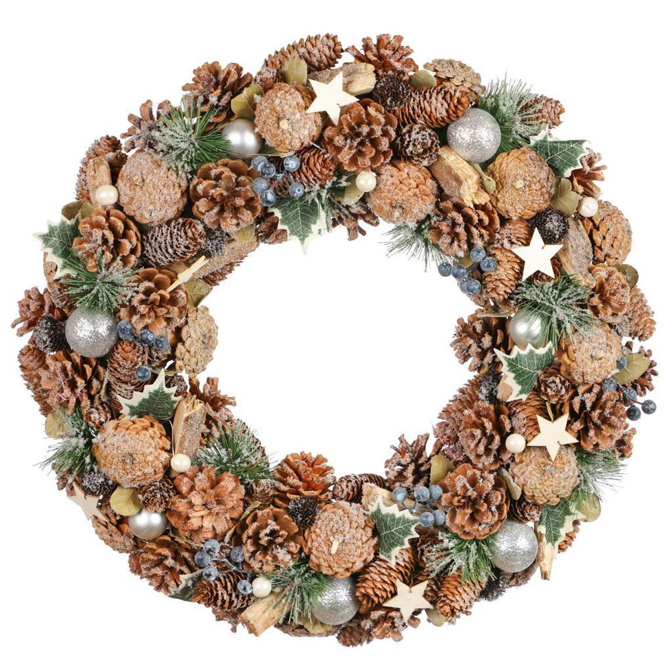 Giant Frosted Ivy Dried Wreath