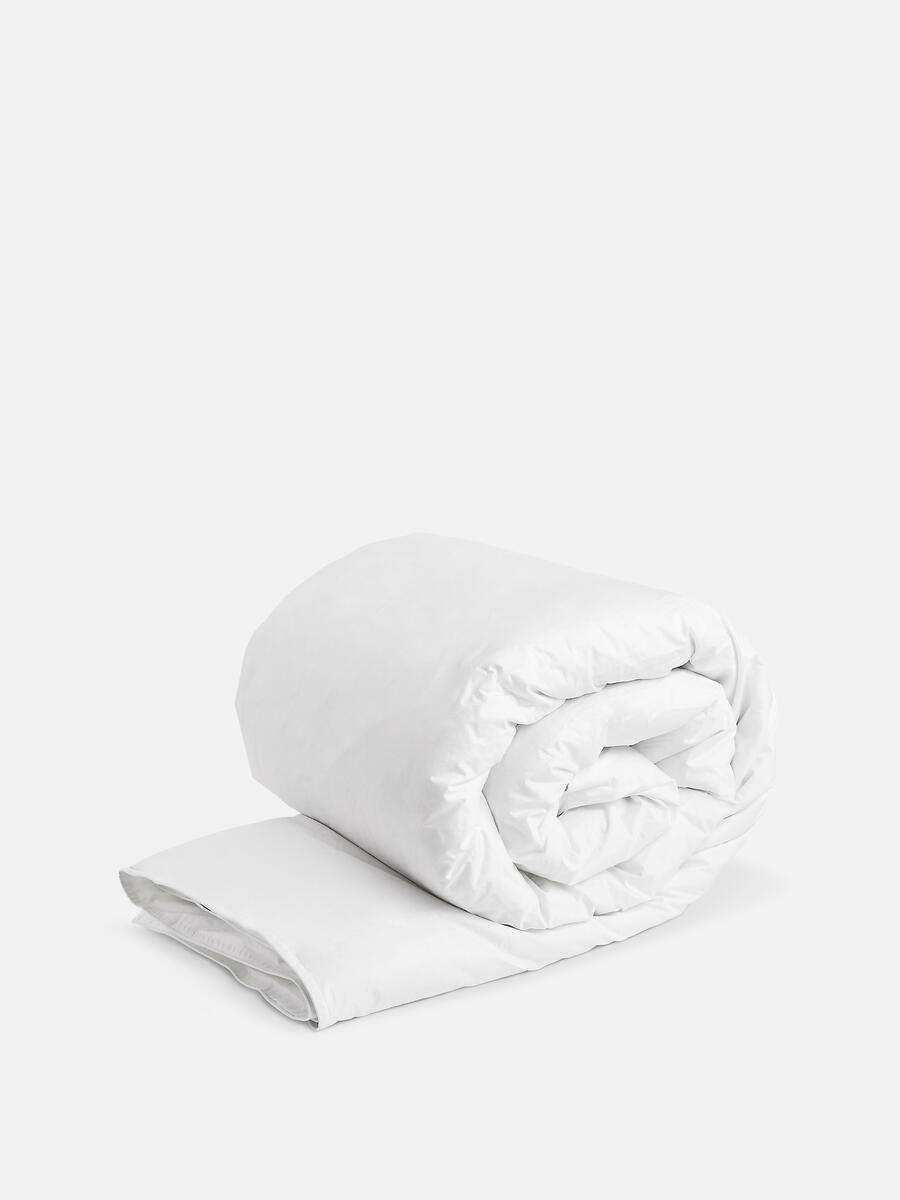 5 Best Down Alternative Comforters 2023