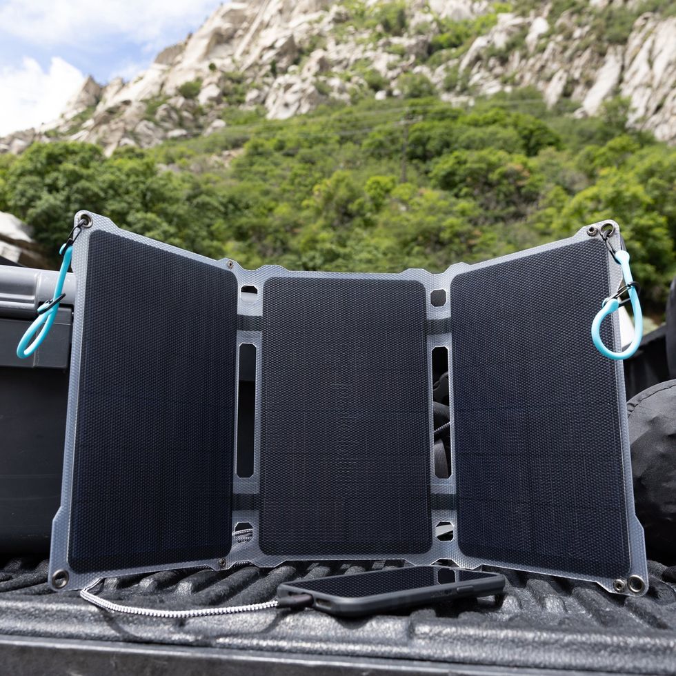 Approach Solar Charger