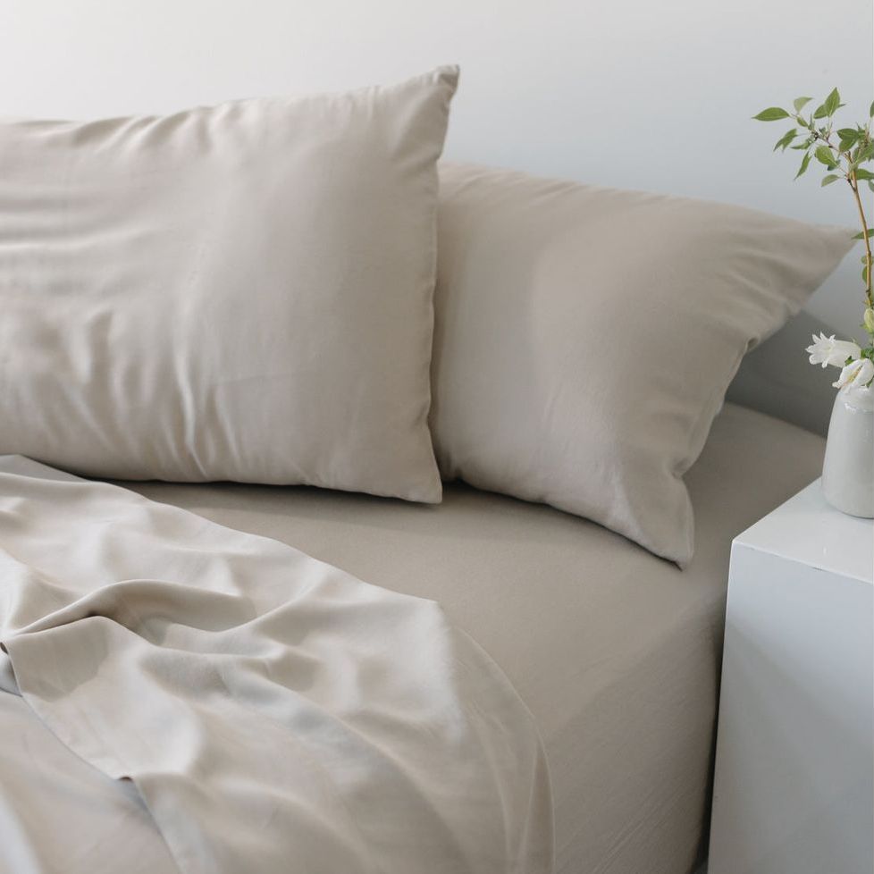 Extra Deep Pocket Queen Size Fitted Bed Sheet Set Lightweight Grey