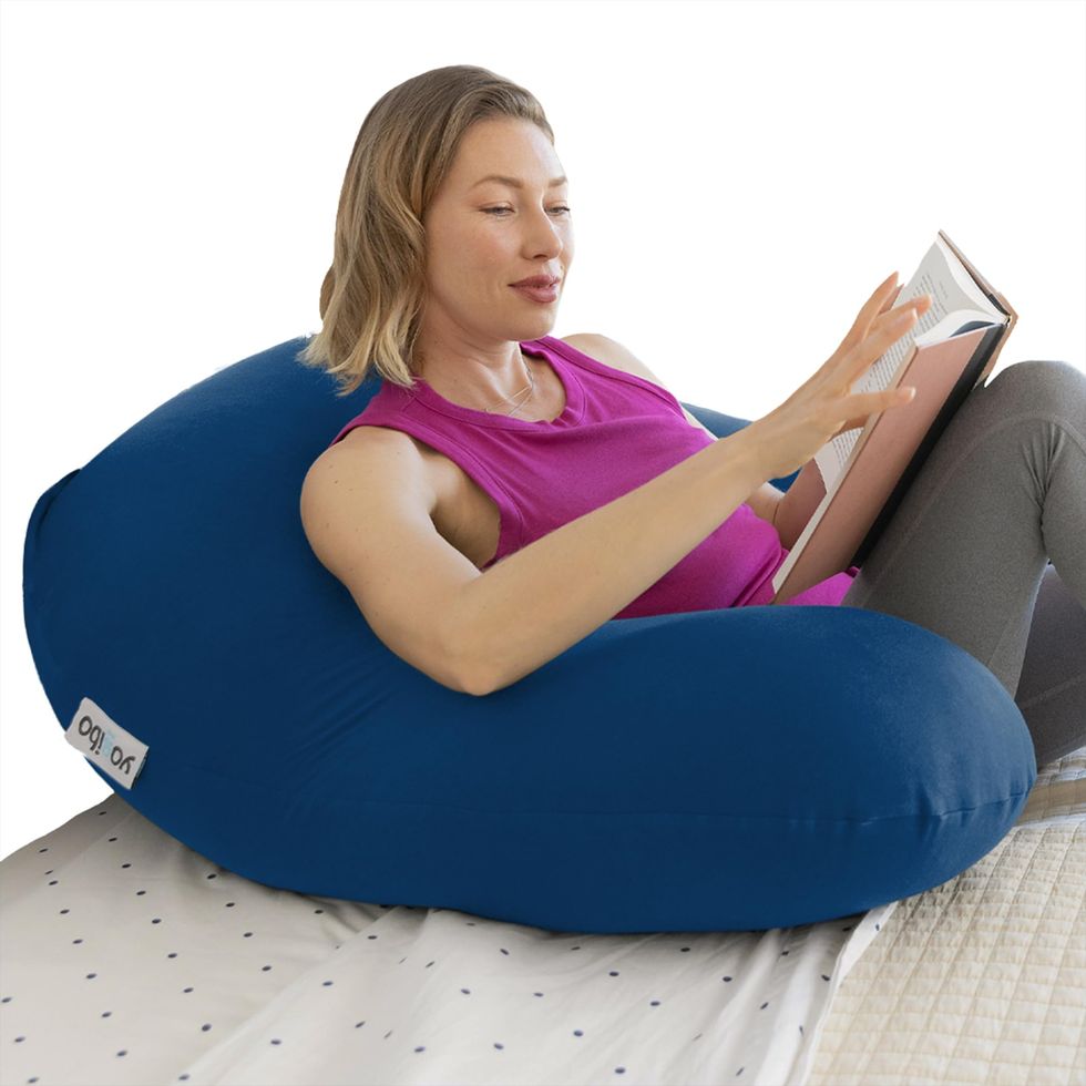 11 Best Pillows For Sitting Up in Bed