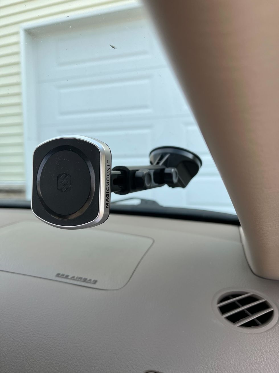 Car phone 2024 window mount