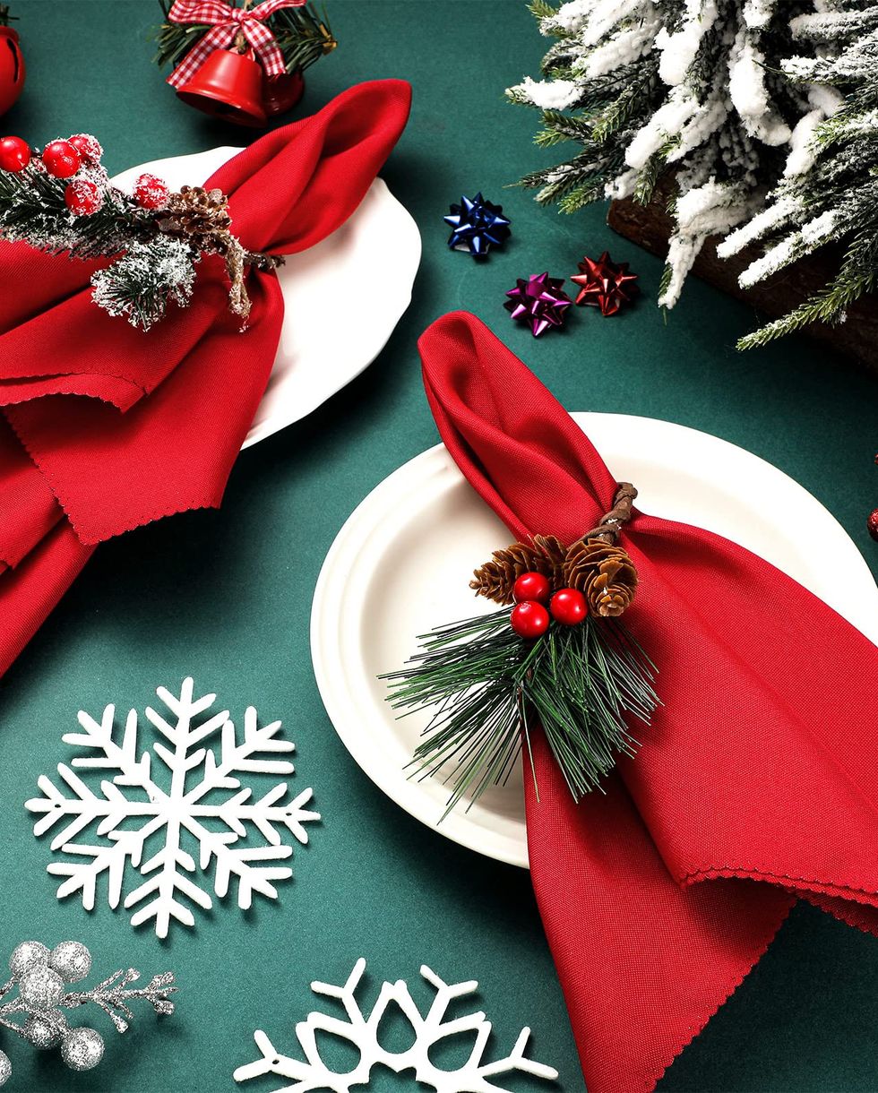 13 Best Christmas Napkins of 2023 - Cloth and Paper Holiday Napkins