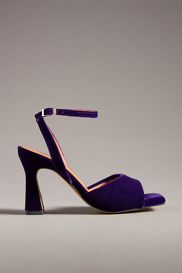 Stylish and Comfortable Women's High Heel Shoes | Pariva Heels, Kandey  Boots, Reign Heels | Shop Smart Fashion
