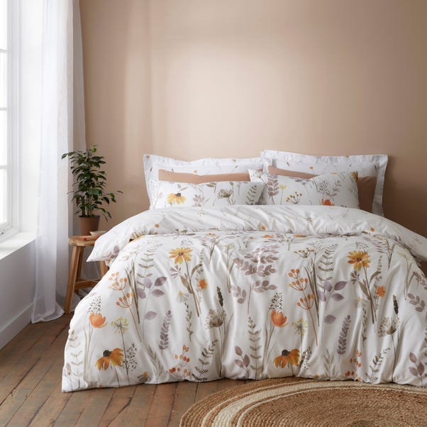 Autumn Bedding: How To Give Your Bed An Autumnal Makeover