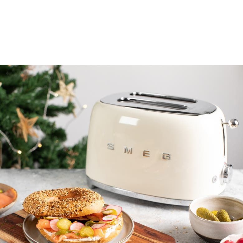 This Chic SMEG Toaster Is 25% Off at the Nordstrom Anniversary