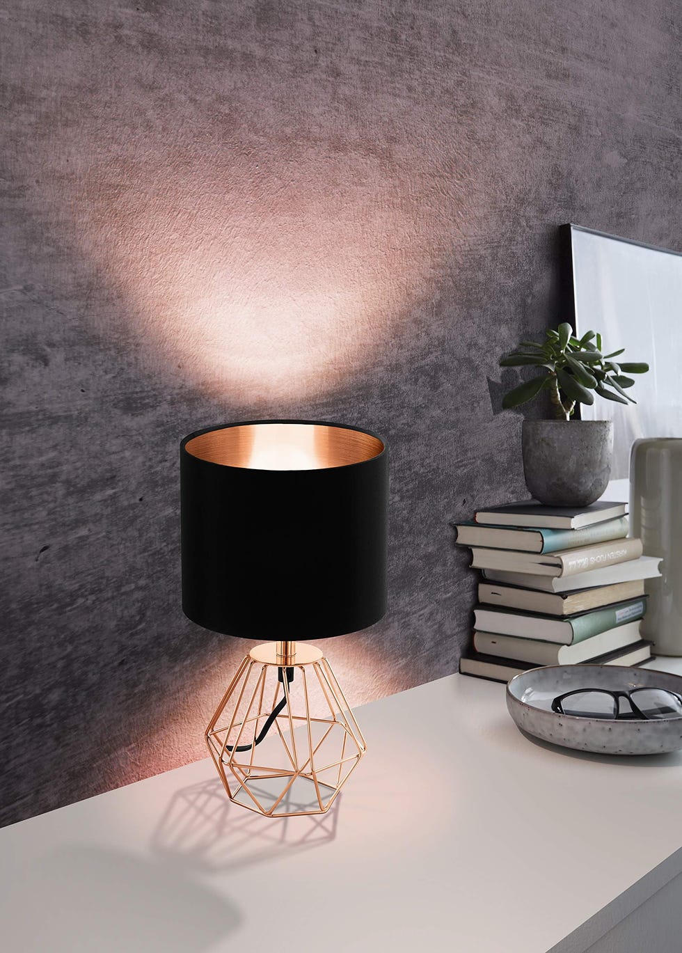 Lámpara de mesa de estilo industrial