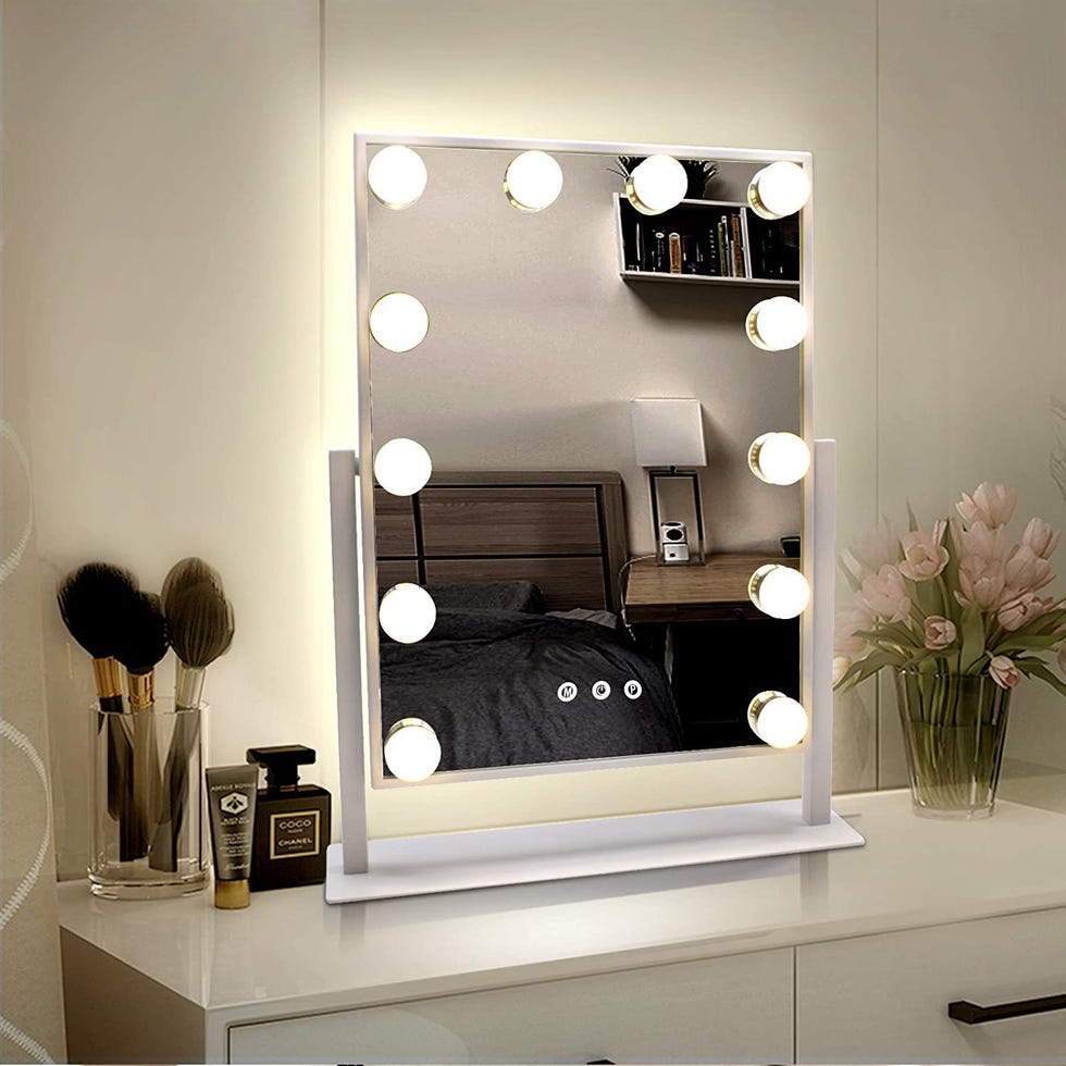 Hollywood Makeup Mirror with Lights