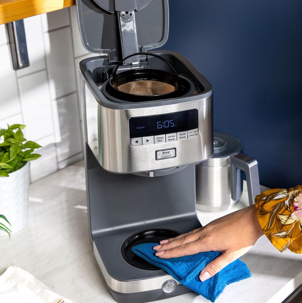 De'Longhi's Coffee Machines Are Over 20% Off for  Prime Day – WWD