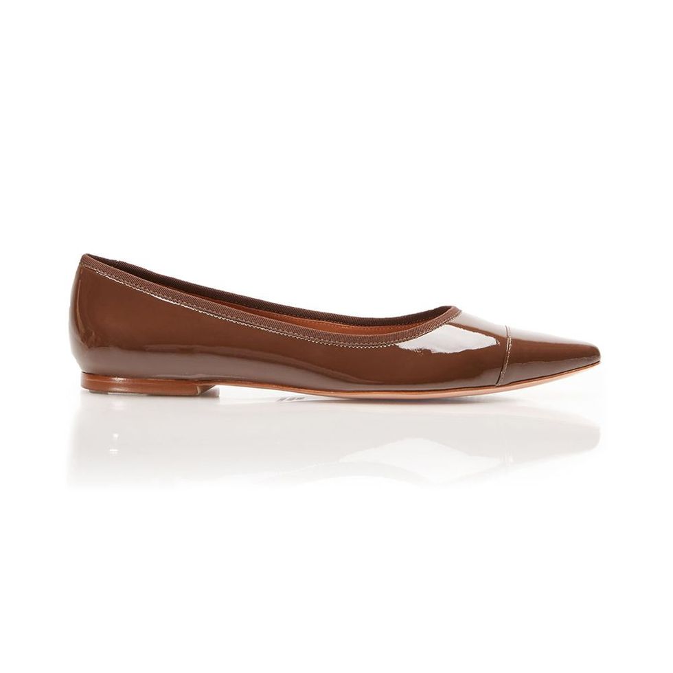 Aria5° Nude Comfortable Pointed Flats in Almond & Black