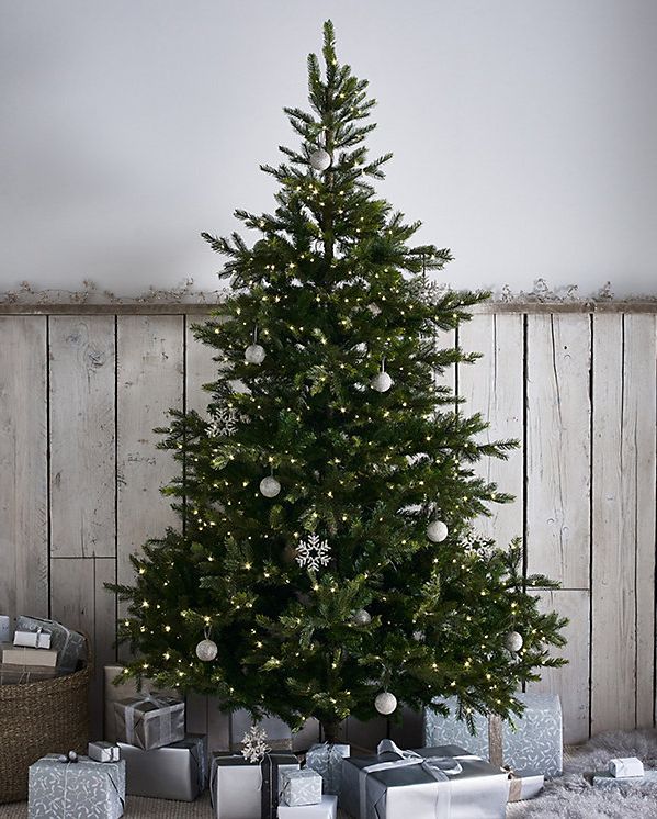 Pre Lit Grand Spruce Christmas Tree – 7.5ft