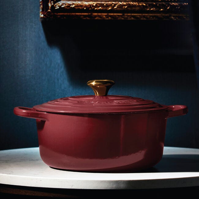 Le Creuset Signature Enameled Cast Iron Dutch Oven