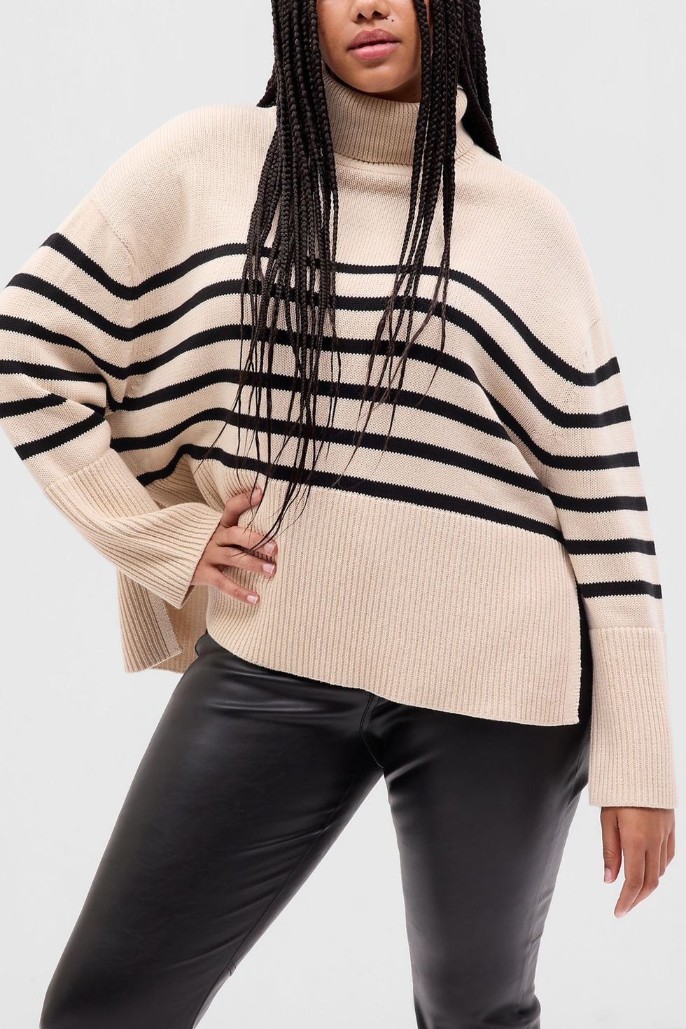 25 Cute Fall Sweaters That Will Keep You Feeling Warm and Cozy