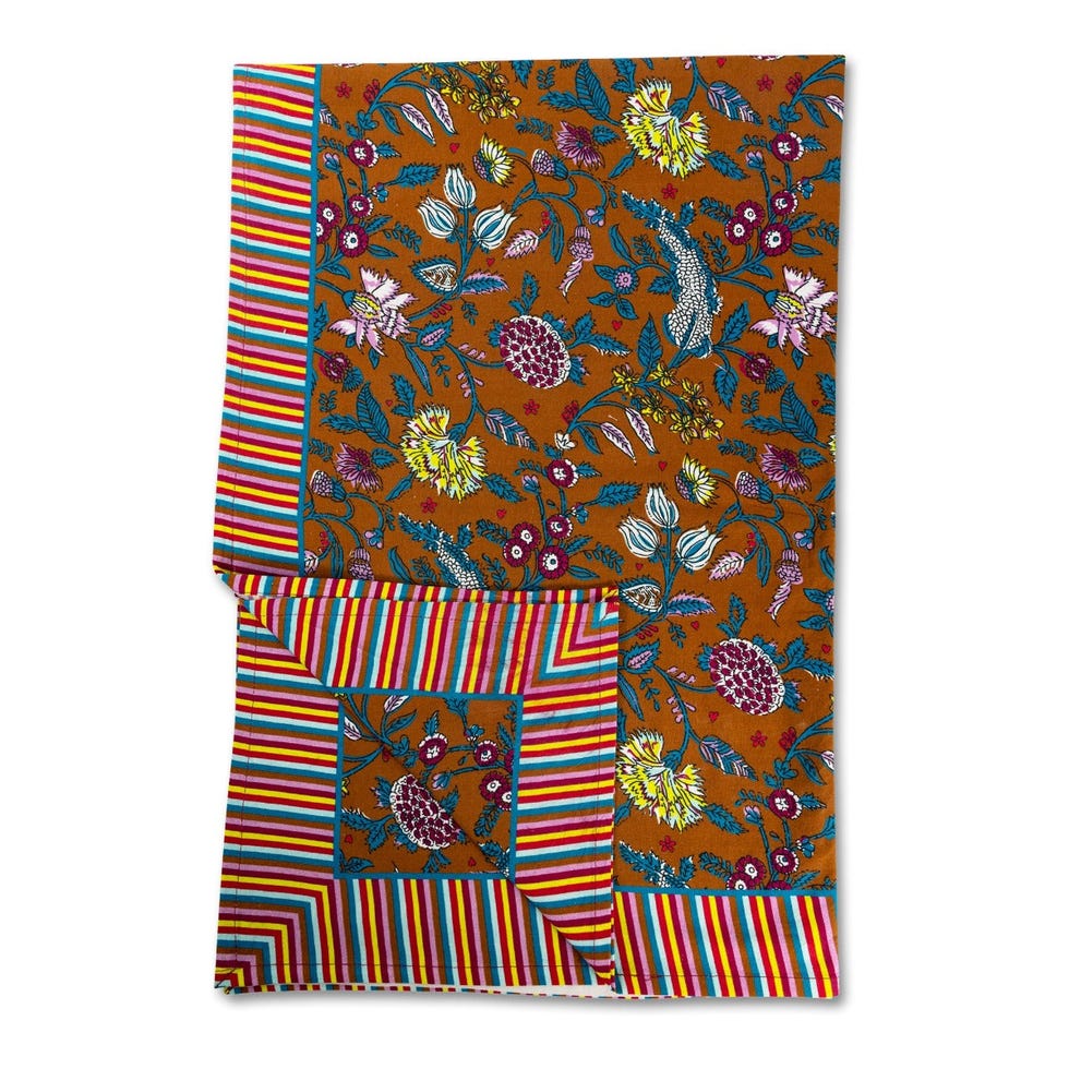 Yadira Tablecloth Yadira Tablecloth