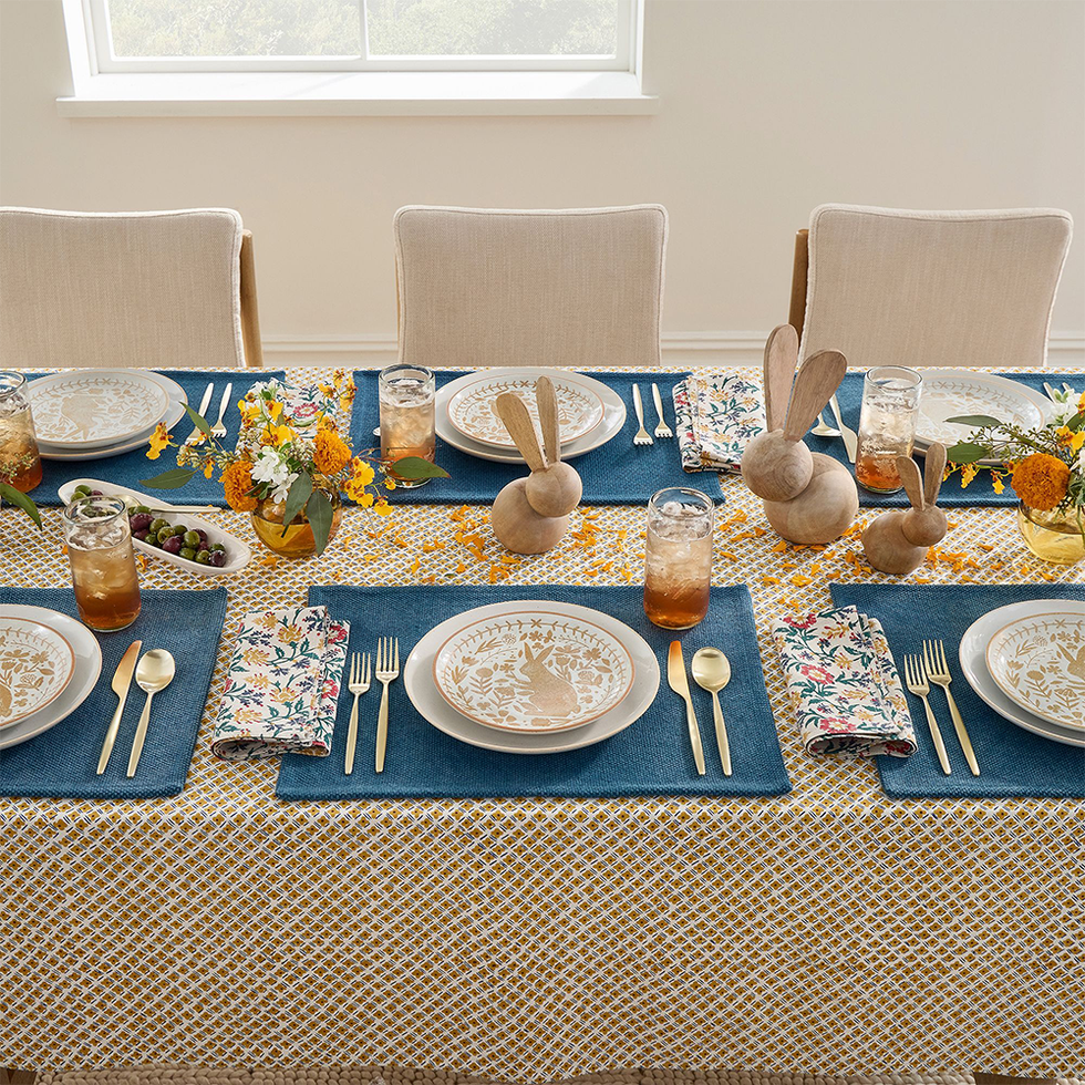 Parita Block-Printed Tablecloth Parita Block-Printed Tablecloth