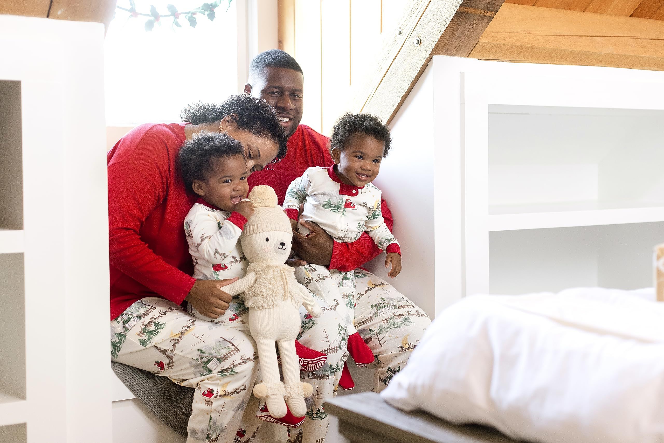 Family christmas pajamas store newborn