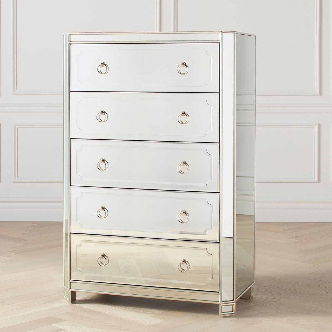 Tall white deals dresser with mirror