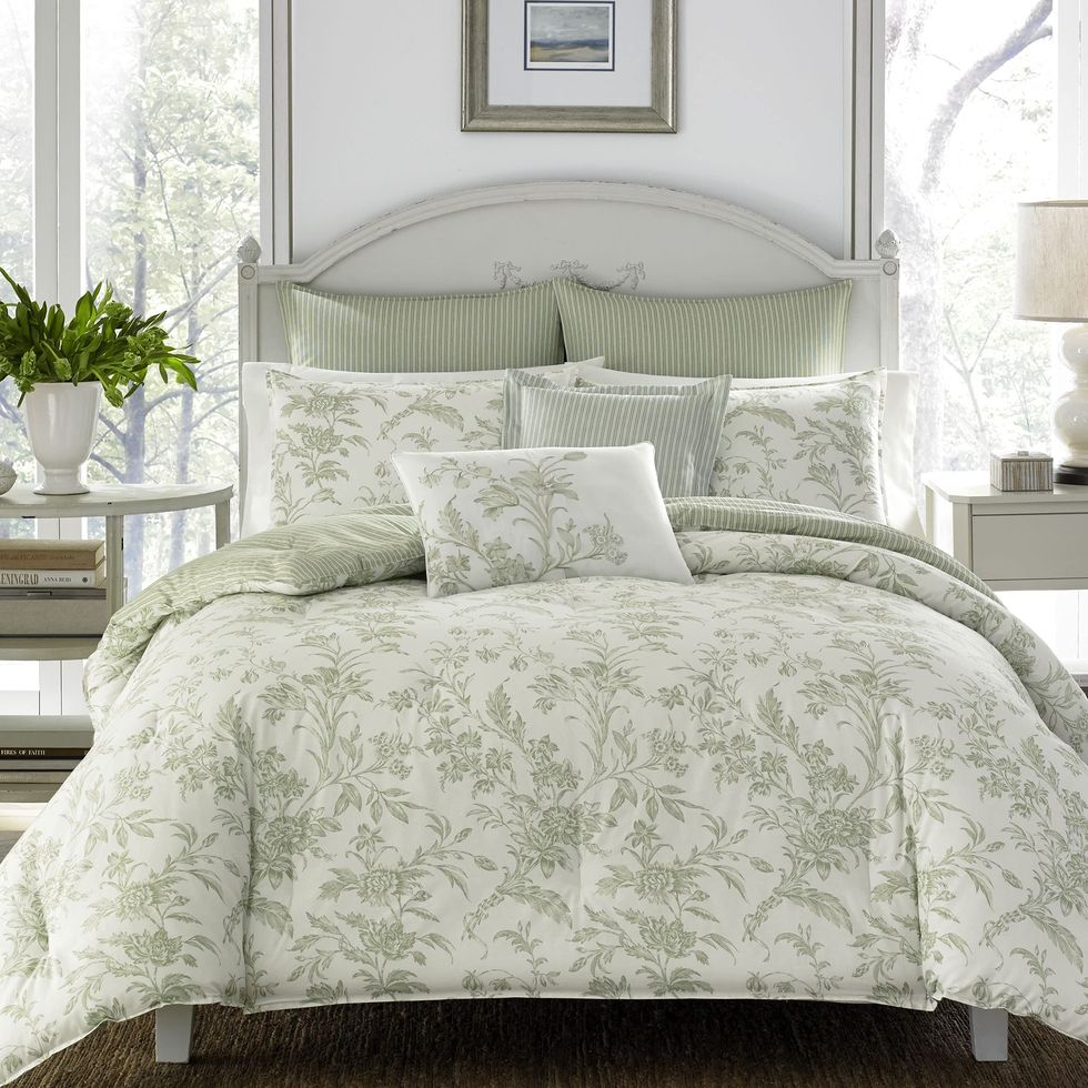 Bedsure Queen Comforter Set Green White - Reversible Floral Sage