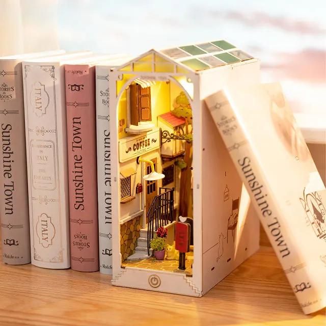 9 Unique Valentine's Gifts For Book Lovers