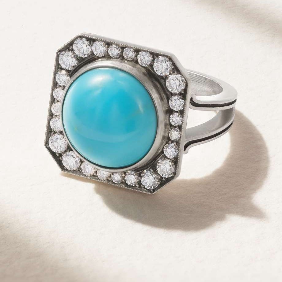 18-karat white gold, turquoise and diamond ring 18-karat white gold, turquoise and diamond ring