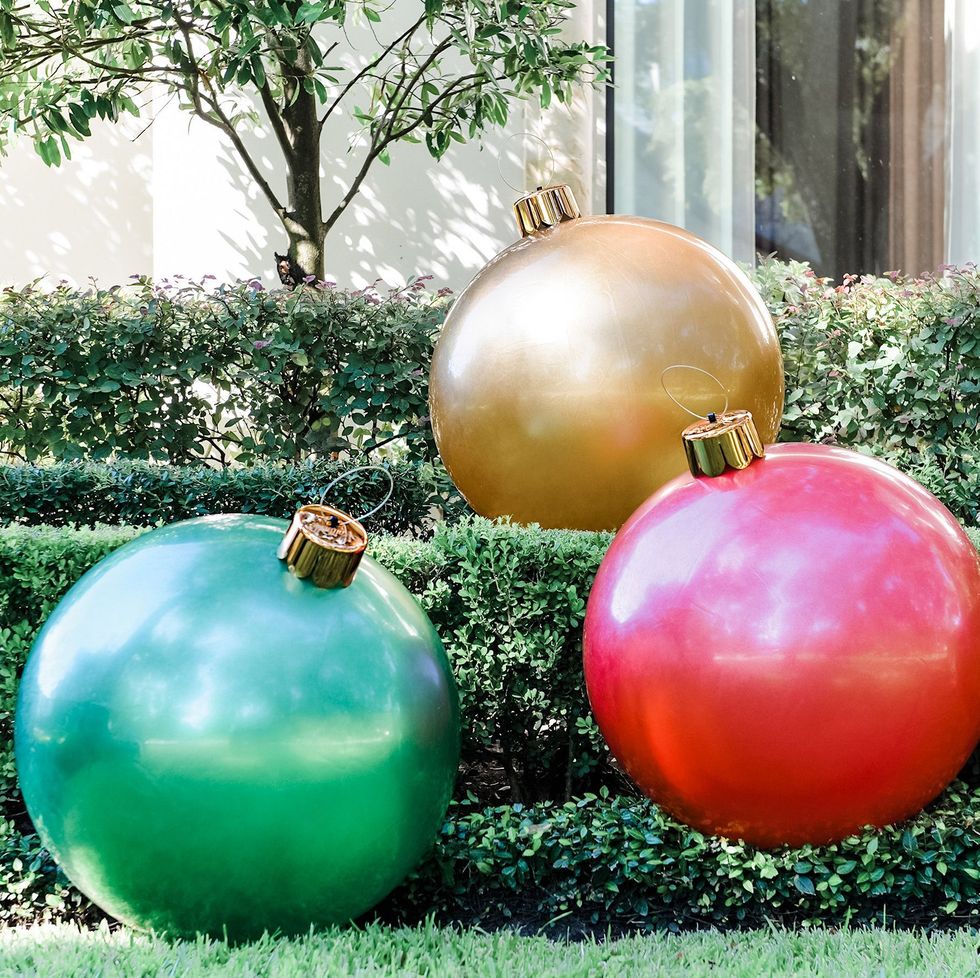 12 Large Christmas Ornaments to Add to Your Yard This Year