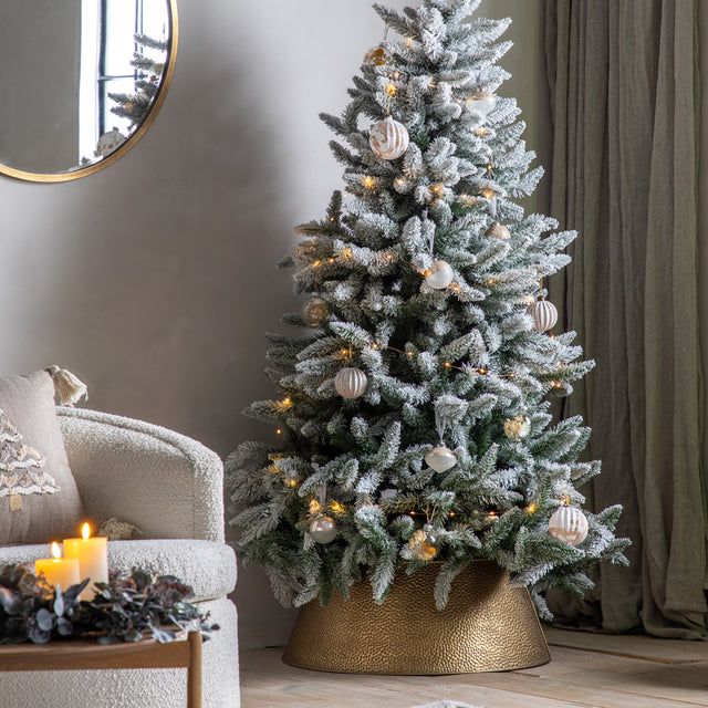 How To Decorate A Christmas Tree Like A Professional - 2023