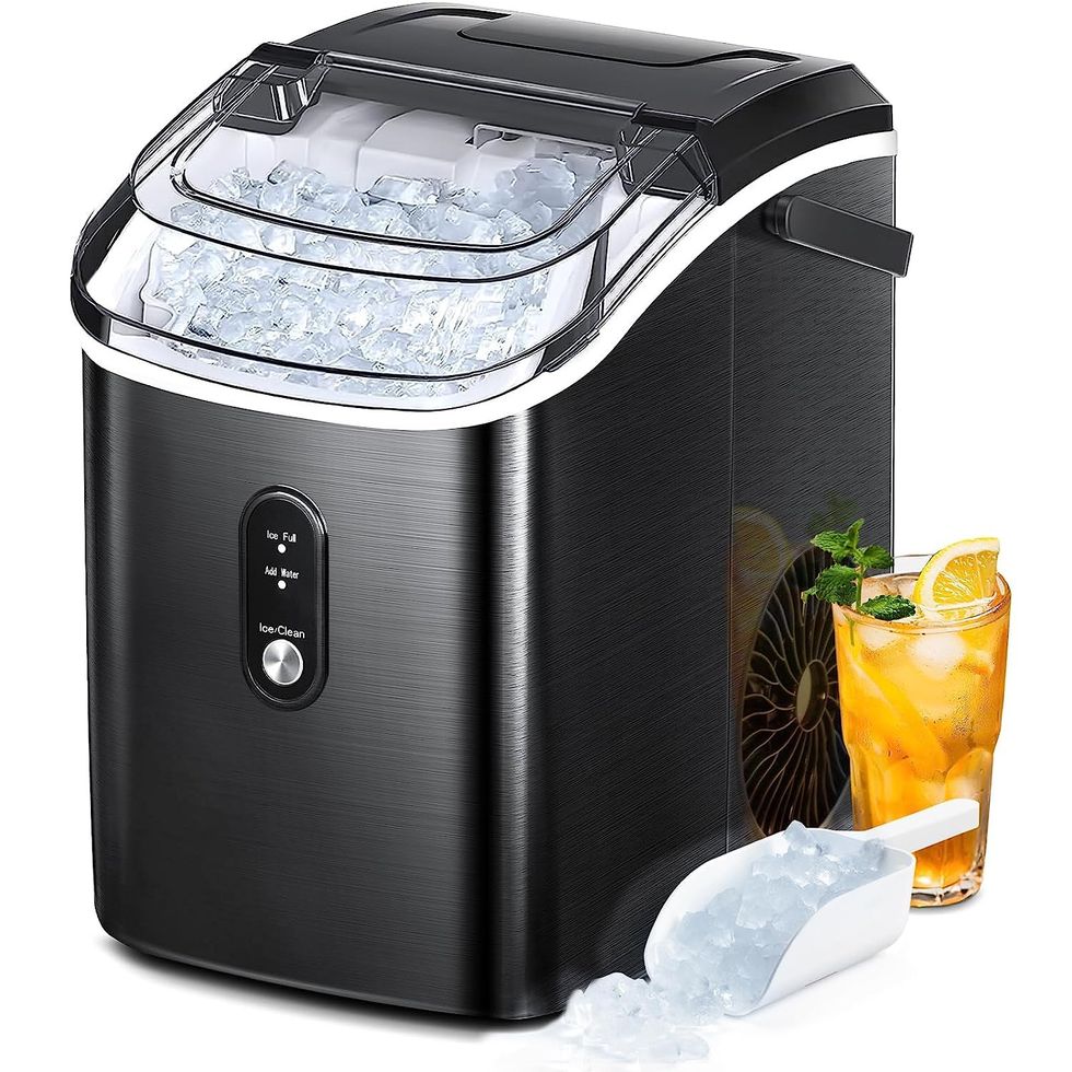 Best Crushed Ice Maker: Top Choices For Your Drinks 