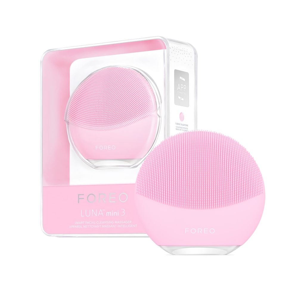 Luna Mini 3 Facial Cleansing Brush - Travel Accessories - Face Massager Electric, Ultra-Hygienic Silicone - Simple Face Wash - Electric Face Cleanser - App-Connected - Pearl Pink