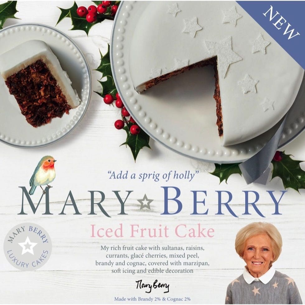 Iceland Mary Berry Iced Cake 900g