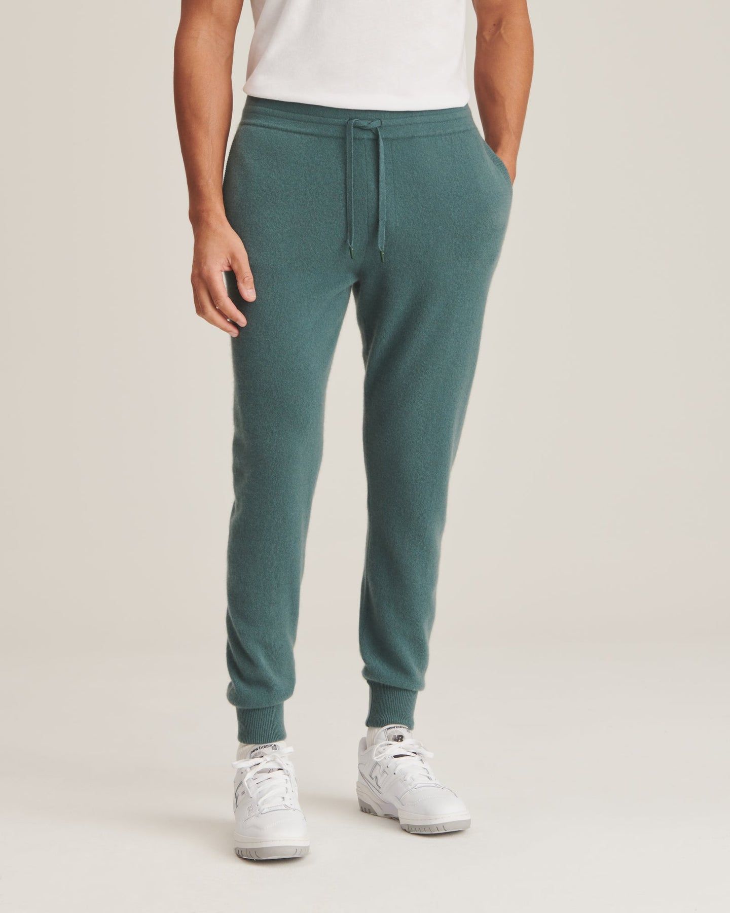 18 Best Winter Pants For Men 2024 Tested By Style Editors   1696872544 ME92102 CASHMERE SWEATPANTS AGAVE GREEN 0447 1440x 