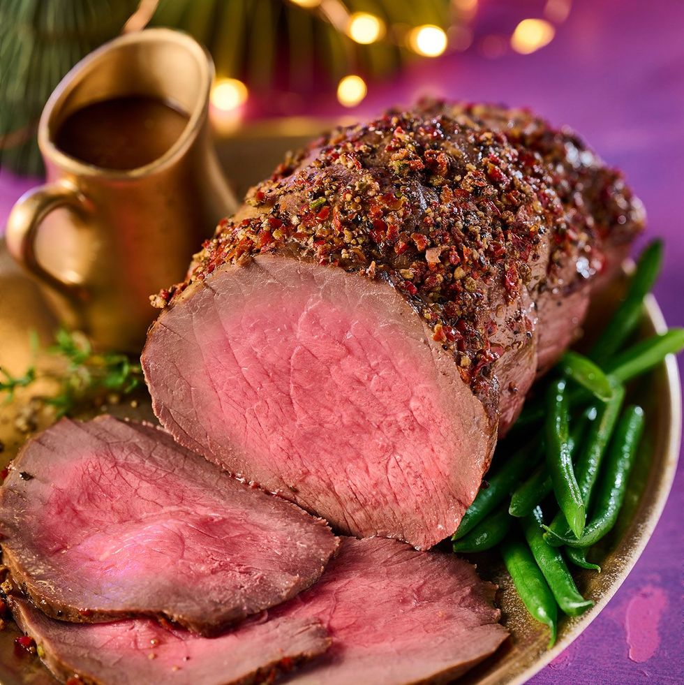 Co-op Irresistible Hereford Peppercorn Beef Joint with Red Wine and Bone Marrow Gravy 710g