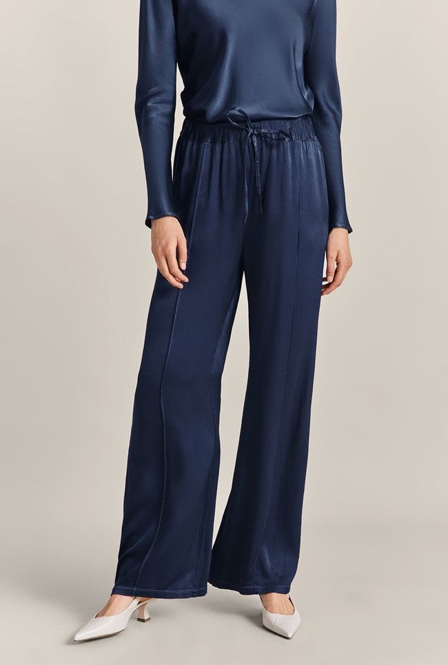 Buy Blue Satin Solid Corset Sweetheart Neck Trouser And Blazer With For  Women by Asra Online at Aza Fashions.