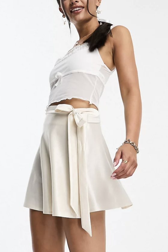 Skirt with tie waist in champagne stretch satin