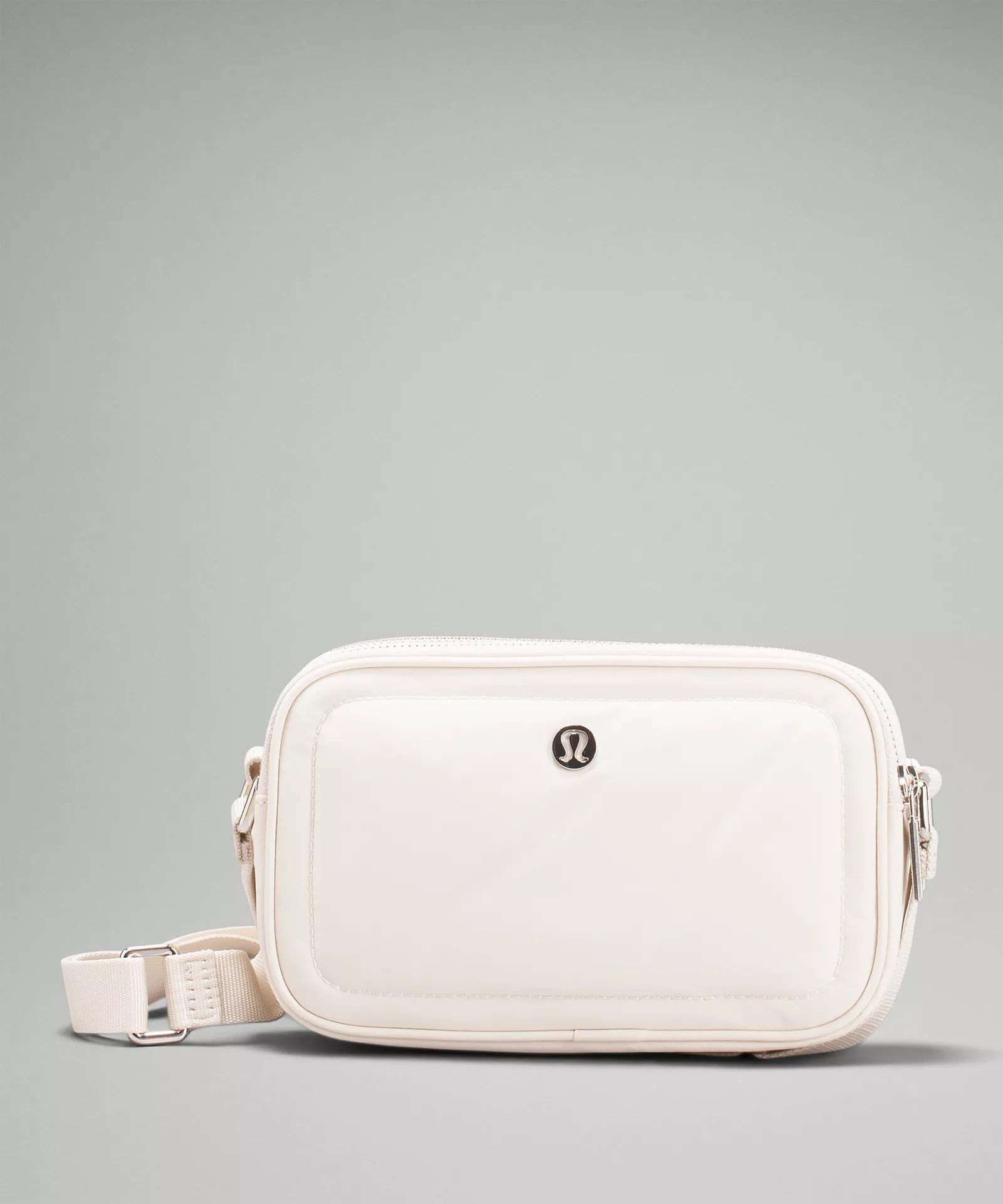 Lululemon best sale white bag