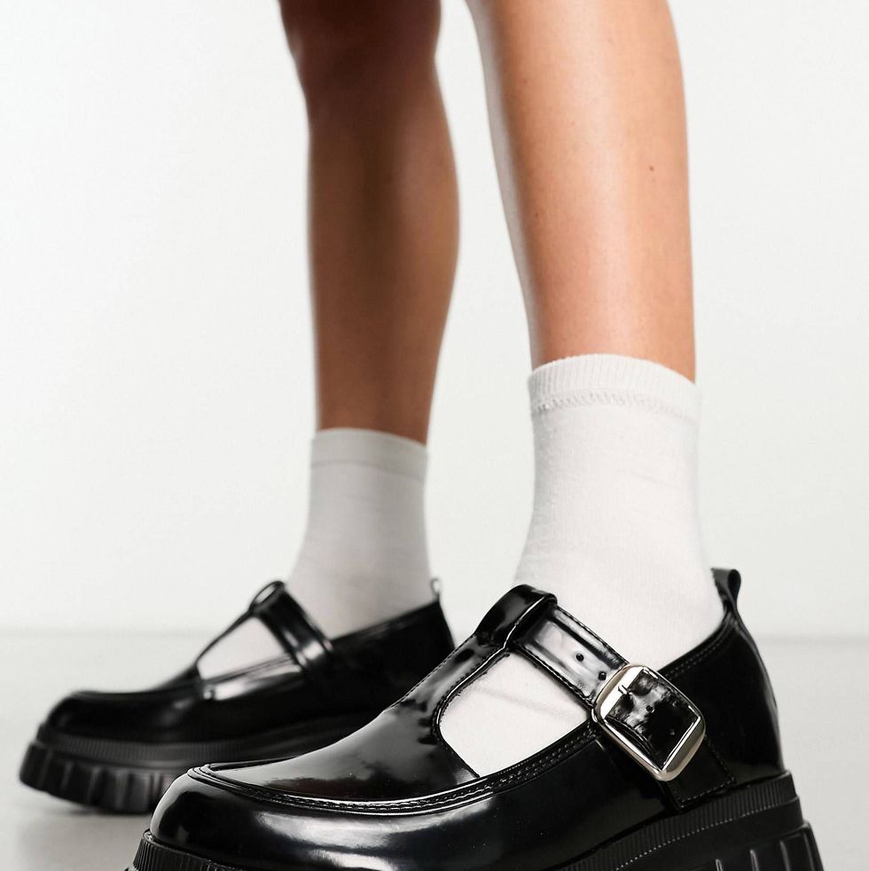 ASOS Mystery Premium Leather Chunky Flat Shoes With Chain in Black