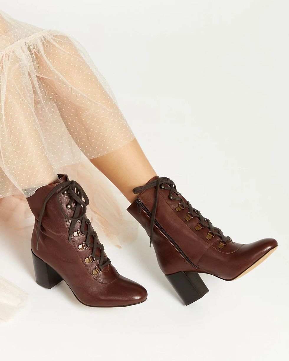 Leather lace-up block heel ankle boots