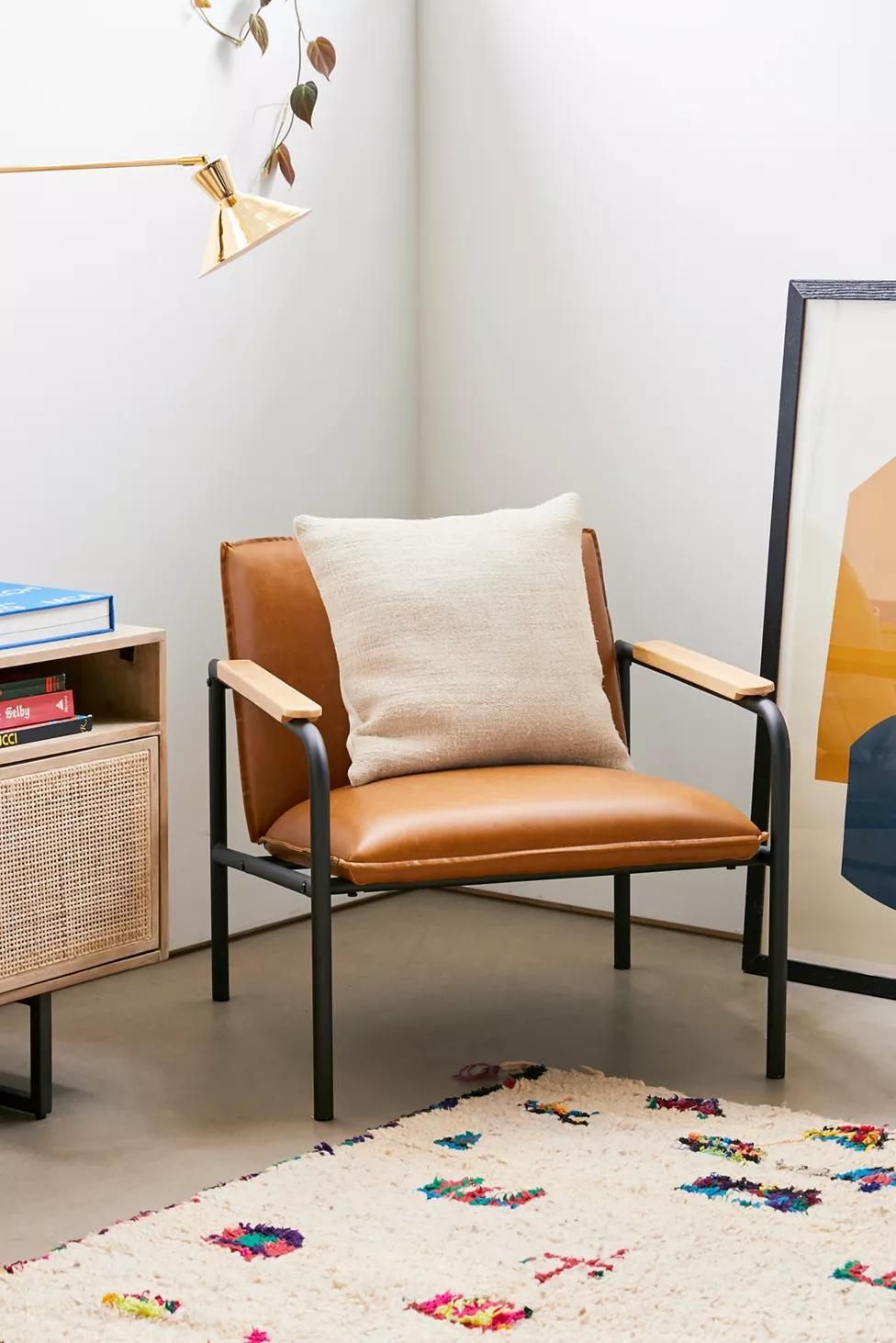 Urban outfitters best sale accent chair