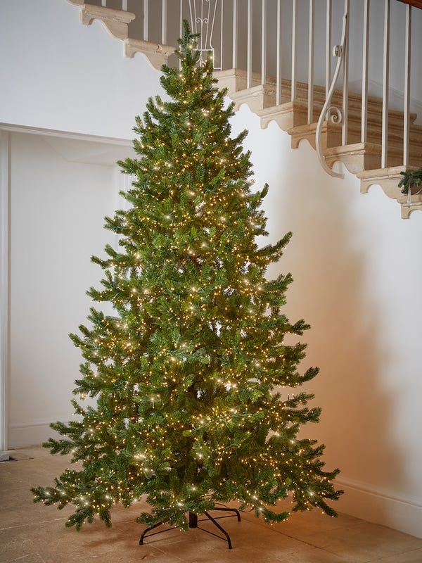 Ultimate Lights Pre-Lit Christmas Tree