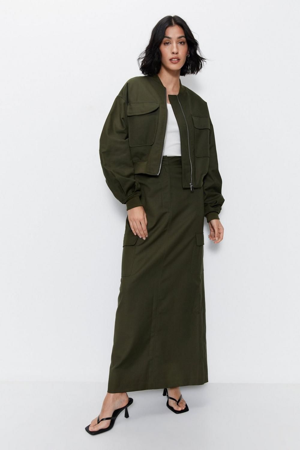 Warehouse utility clearance wrap skirt