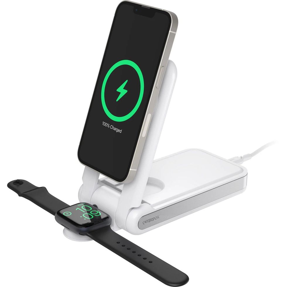 Charger Station for iPhone Multiple Devices - 3 in 1 Fast Wireless Charging  Dock Stand for Apple Watch Series 7 6 SE 5 4 3 2 & Compatible with iPhone