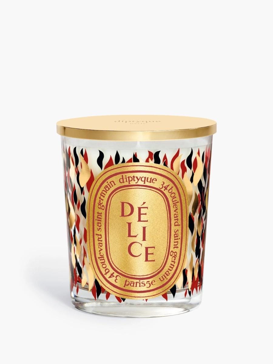 Délice (Delight) - Classic Candle with Golden Lid