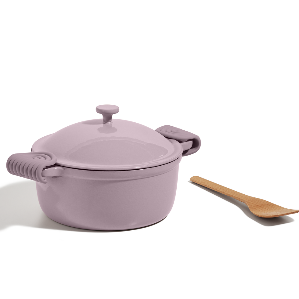 https://hips.hearstapps.com/vader-prod.s3.amazonaws.com/1698243306-our-place-cast-iron-perfect-pot-653922c2dd5ee.png?crop=0.845xw:0.845xh;0.130xw,0.117xh&resize=980:*
