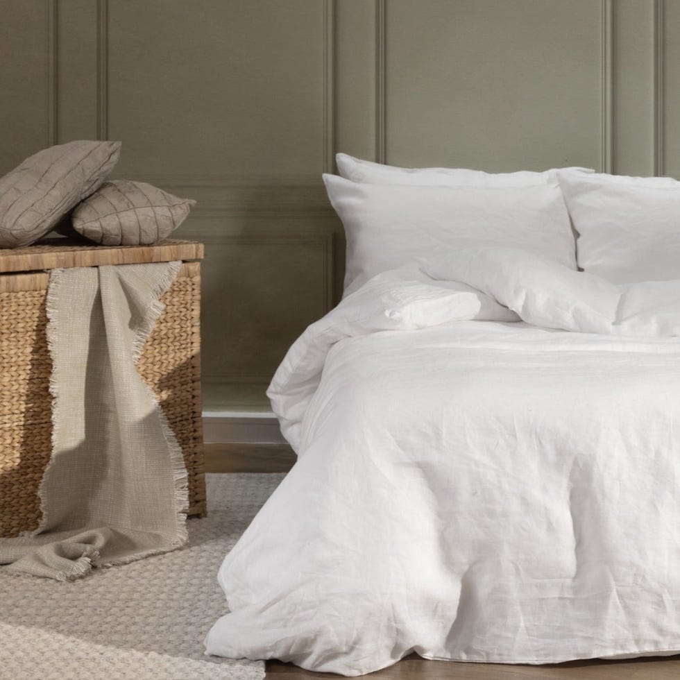 Cuddledown Linen Bedding  