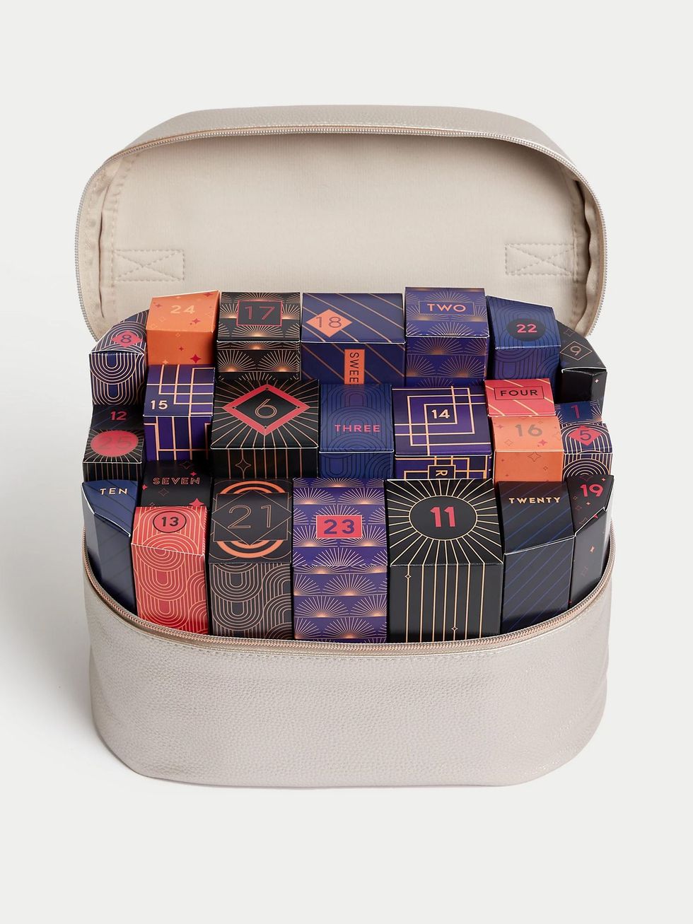 17 Best Designer Bags of 2023, According to ELLE Editors