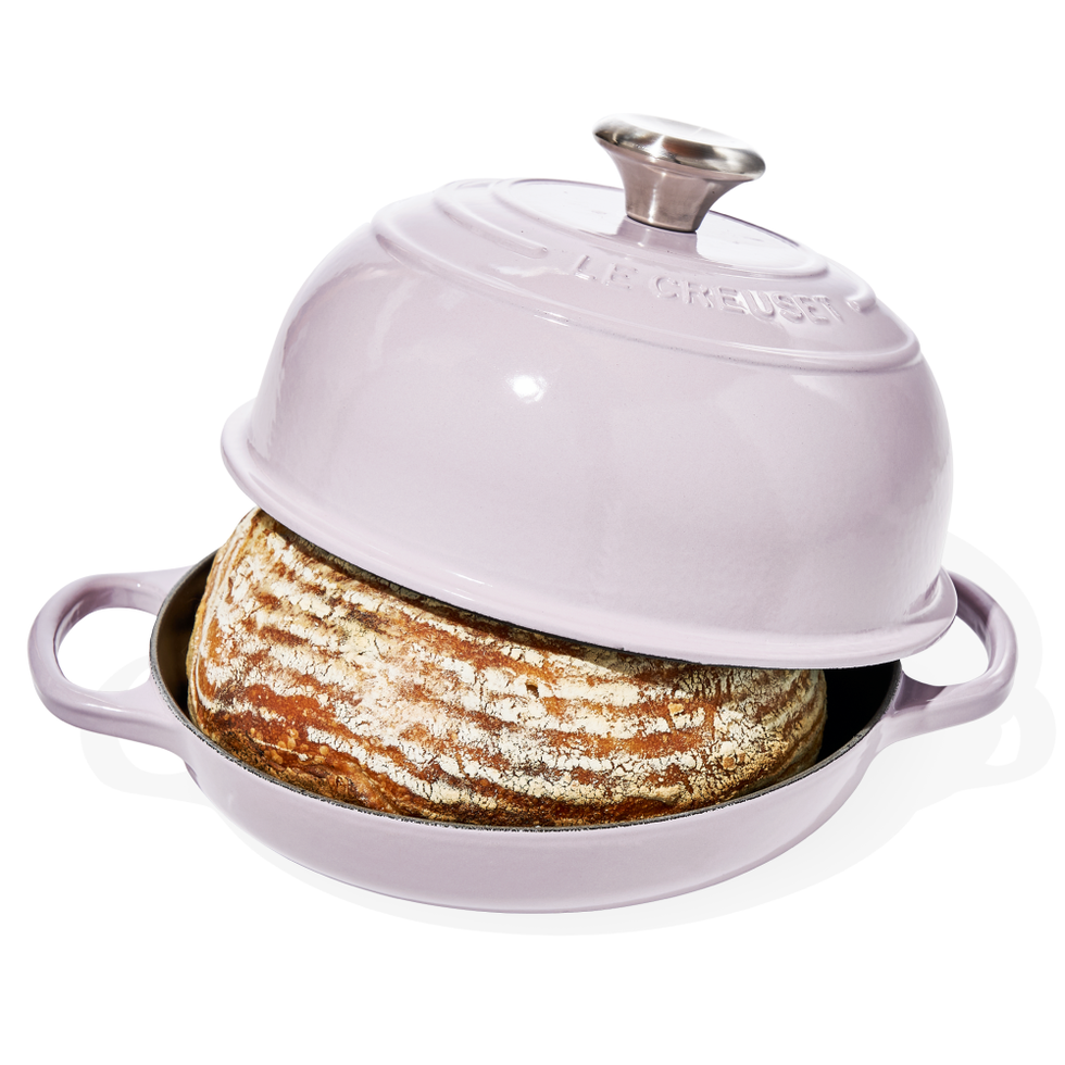 https://hips.hearstapps.com/vader-prod.s3.amazonaws.com/1698331701-lecreuset-bread-baker-653a7c2a8f53c.png?crop=1xw:1xh;center,top&resize=980:*