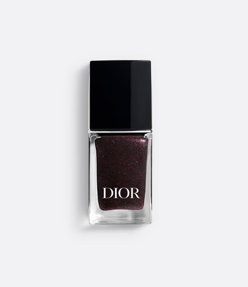 The Best Dark Nail Polishes of All Time | Vogue